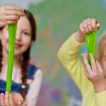 Kreatywne atrakcje dla dzieci - produkcja "Super Slime. Ponad 100 przepisów"